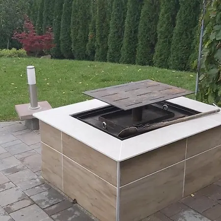 Jacuzzi Panorama Apartman * 블로톤퓌레드