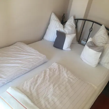 Jacuzzi Panorama Apartman 블로톤퓌레드
